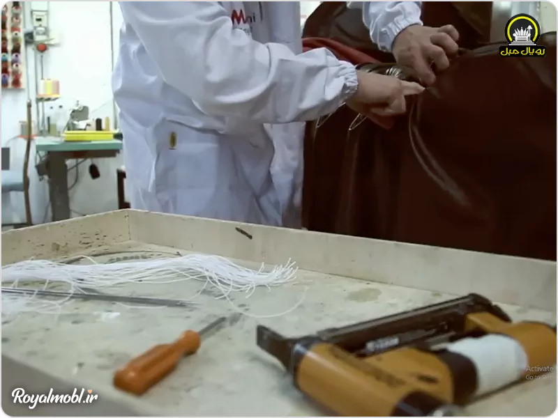 مبلمان قهوهای چستر لمسه کاری شده
