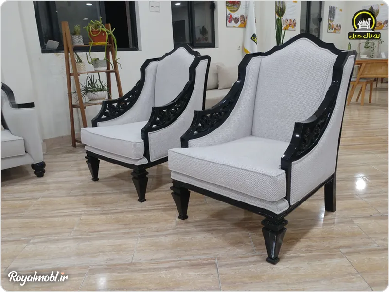 کاناپه های تک نفره کرم مشکی