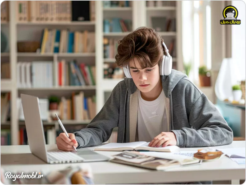 میز تحریر مناسب برای نوجوانان